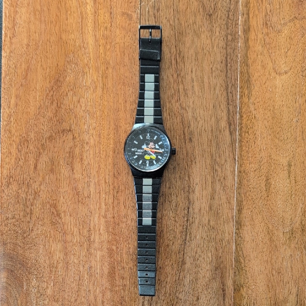 vintage Disney Y2K | Mickey Mouse black watch